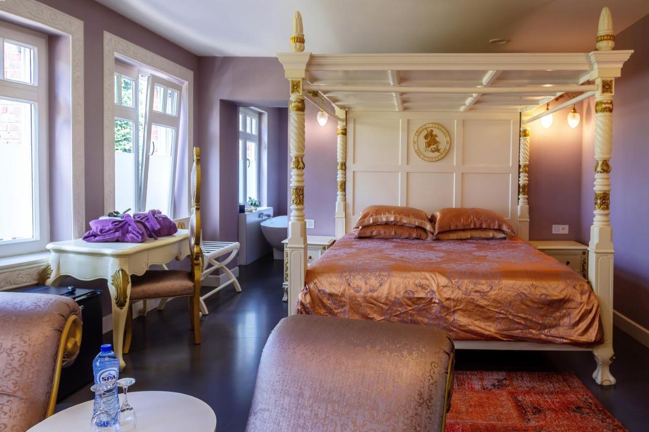 B&B Saint-Georges -Located In The City Centre Of Bruges- Екстериор снимка A suite at the hotel