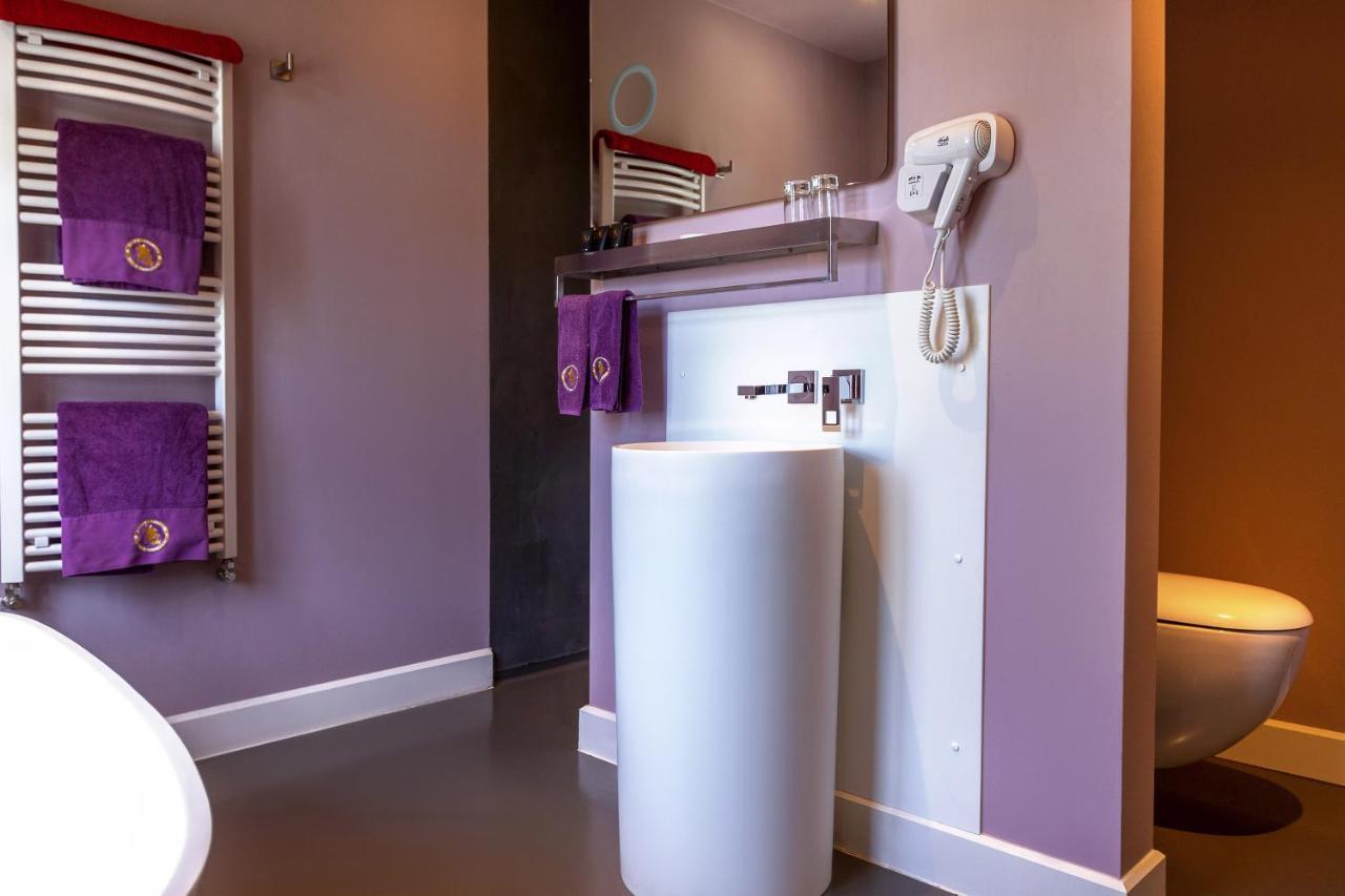 B&B Saint-Georges -Located In The City Centre Of Bruges- Екстериор снимка Bathroom
